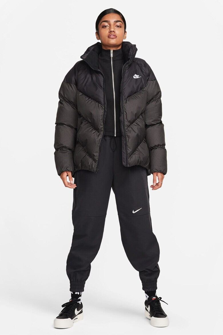 Nike Зимно яке с Therma Fit Technology - Pepit.bg