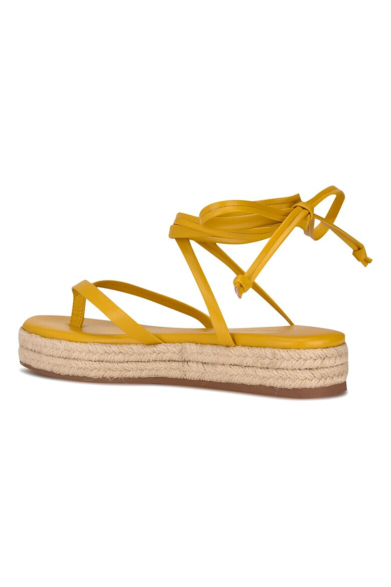 NINE WEST Сандали Monee с равна платформа - Pepit.bg