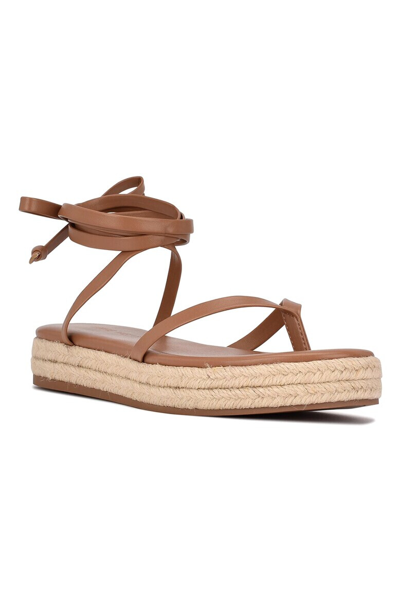 NINE WEST Сандали Monee с равна платформа - Pepit.bg