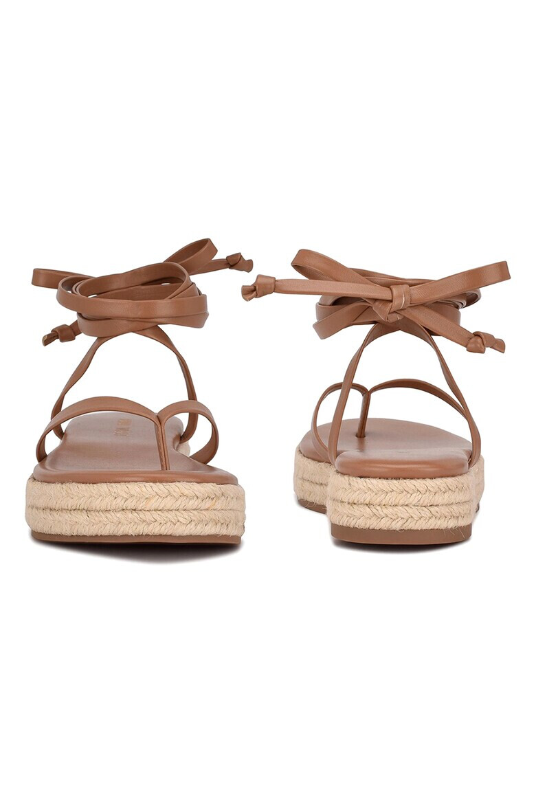NINE WEST Сандали Monee с равна платформа - Pepit.bg