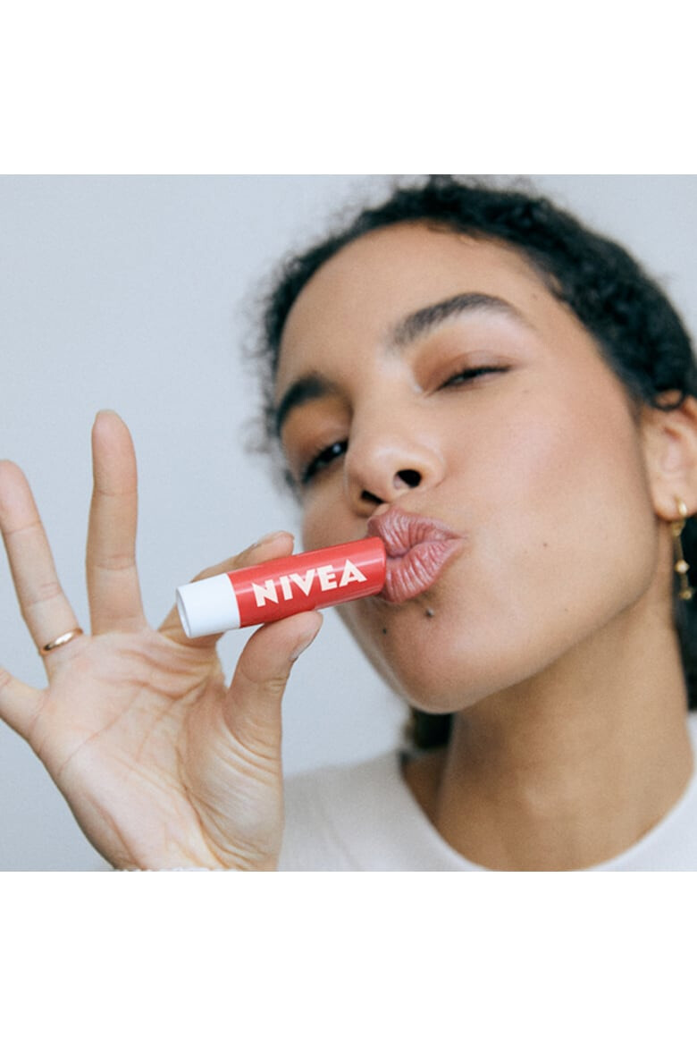Nivea Балсам за устни Lip Care - Pepit.bg