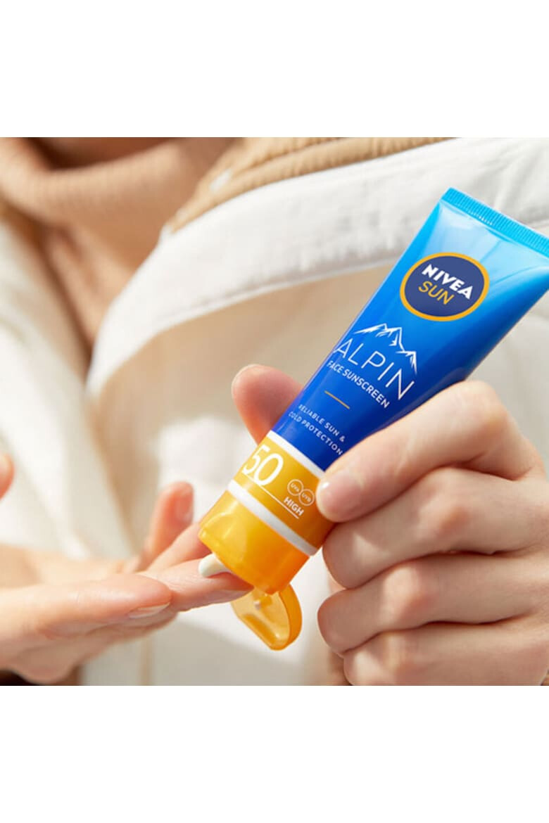 Nivea Слънцезащитен крем за лице Sun Alpin SPF 50 Хидратиращ 50 мл - Pepit.bg