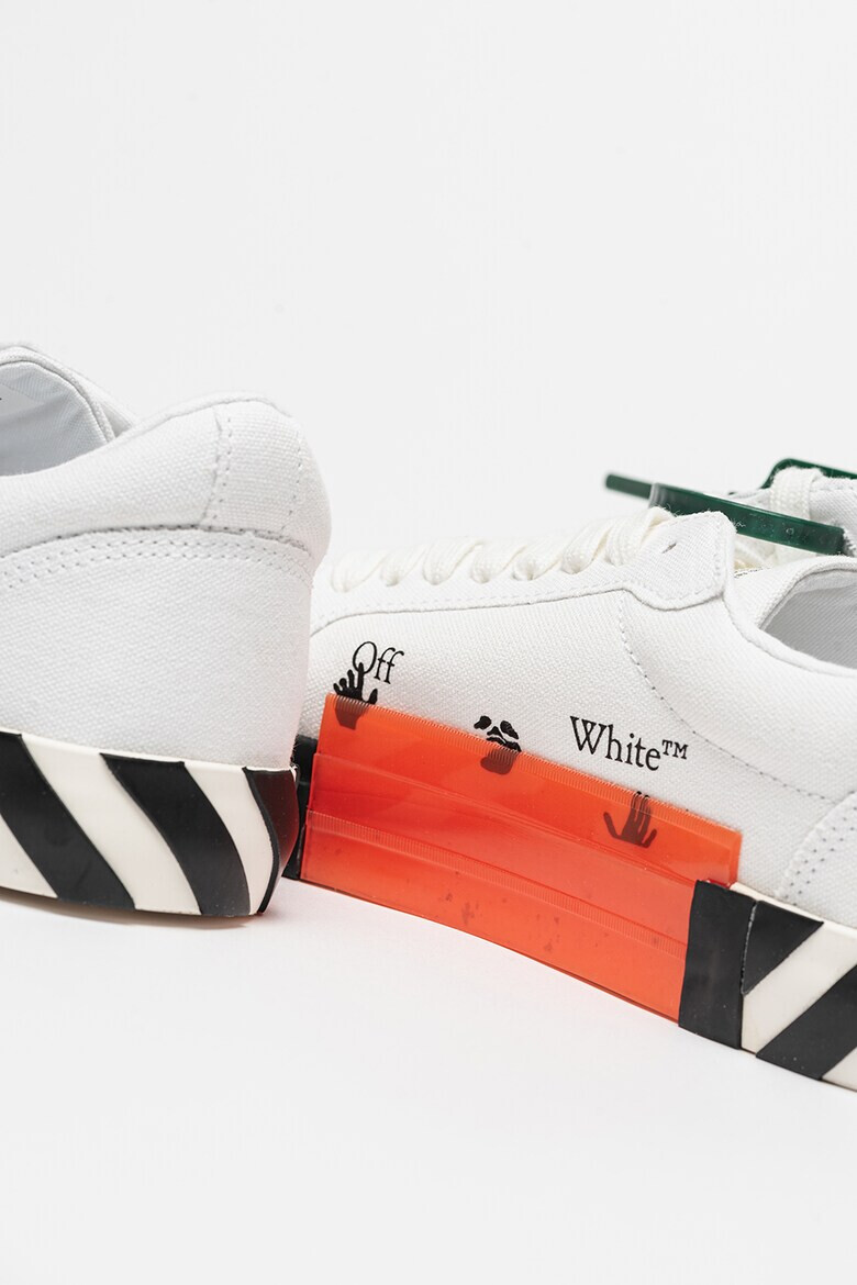 OFF-WHITE Текстилни спортни обувки с лого - Pepit.bg
