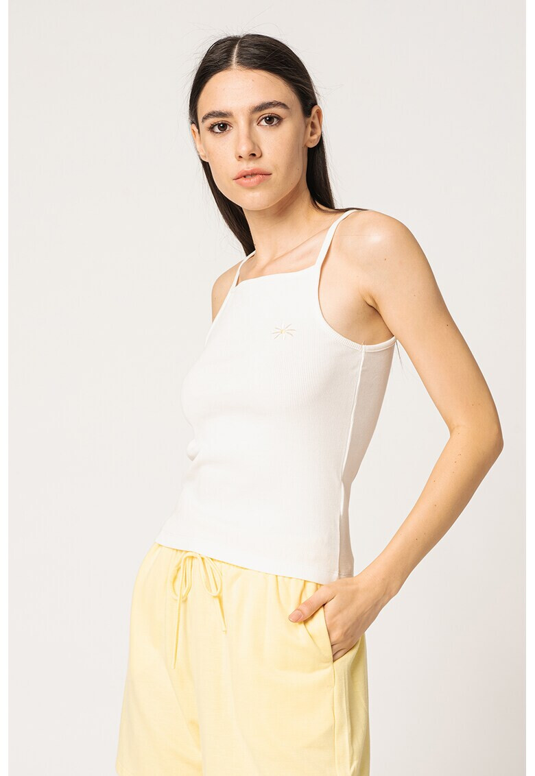 Only Рипсен топ Anja с бродерии - Pepit.bg