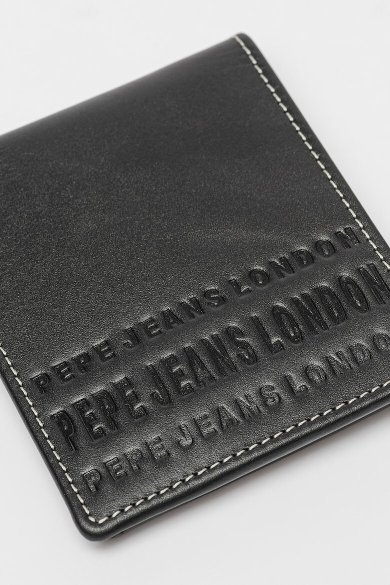 Pepe Jeans London Кожен портфейл Arnold с релефно лого - Pepit.bg