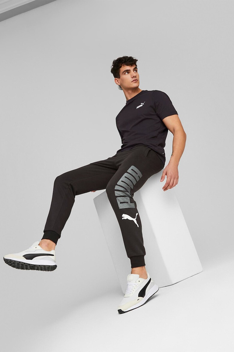 Puma Спортен панталон с лого Essentials - Pepit.bg