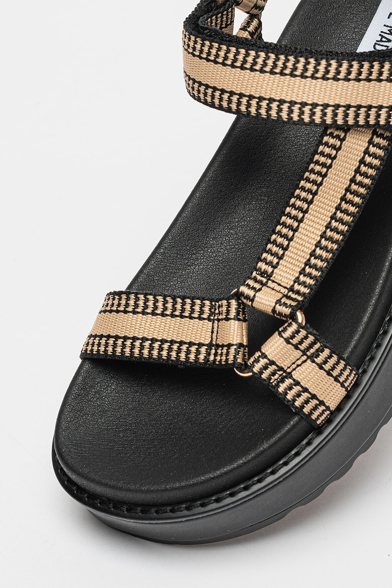 Steve Madden Сандали Mayville с равна платформа - Pepit.bg