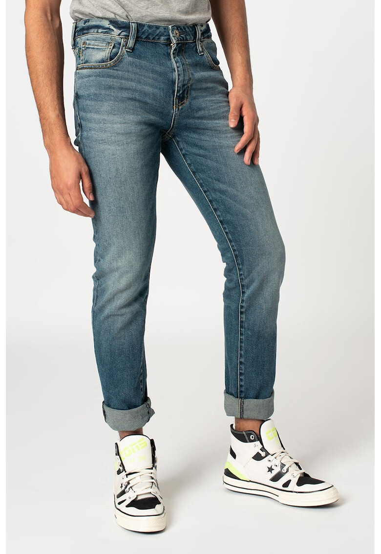 SUPERDRY Дънки Rivington по тялото - Pepit.bg