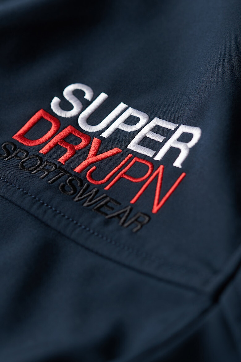 SUPERDRY Яке Softshell с качулка и лого - Pepit.bg