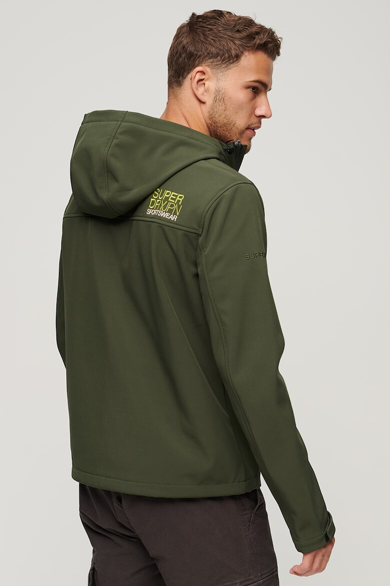 SUPERDRY Яке Softshell с качулка и лого - Pepit.bg