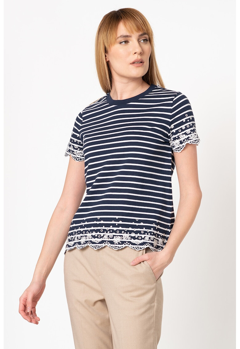 SUPERDRY Раирана тениска Summer Schiffli - Pepit.bg