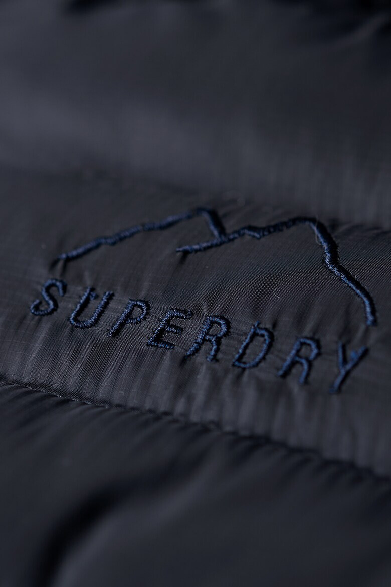 SUPERDRY Вталено зимно капитонирано яке Fuji с качулка - Pepit.bg