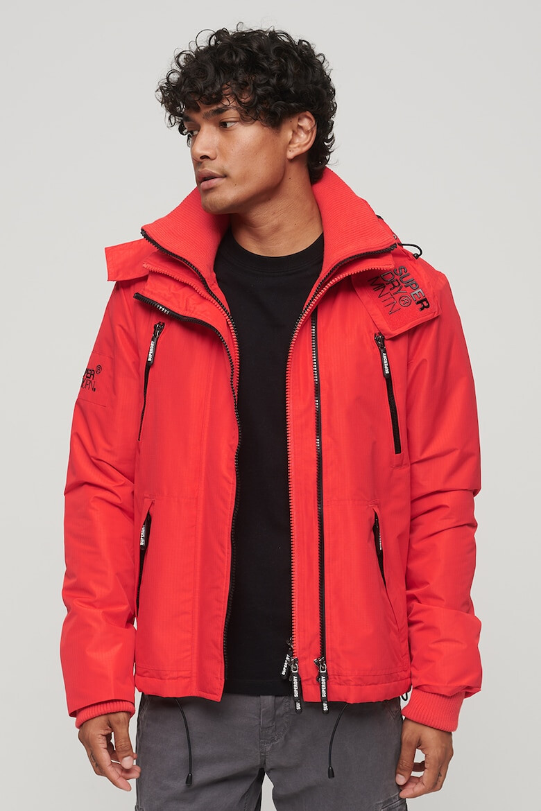 SUPERDRY Зимно яке Mountain Windcheater - Pepit.bg