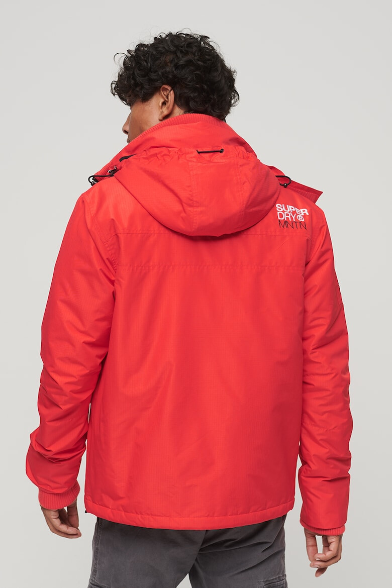 SUPERDRY Зимно яке Mountain Windcheater - Pepit.bg