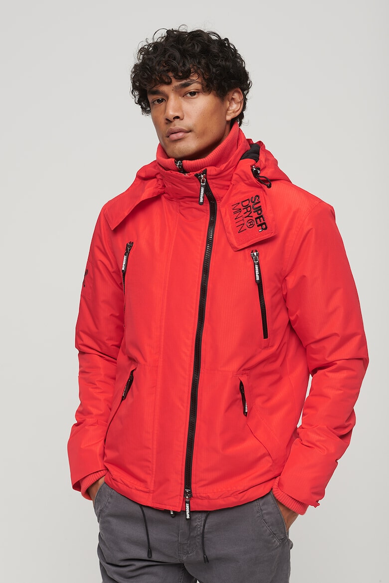 SUPERDRY Зимно яке Mountain Windcheater - Pepit.bg