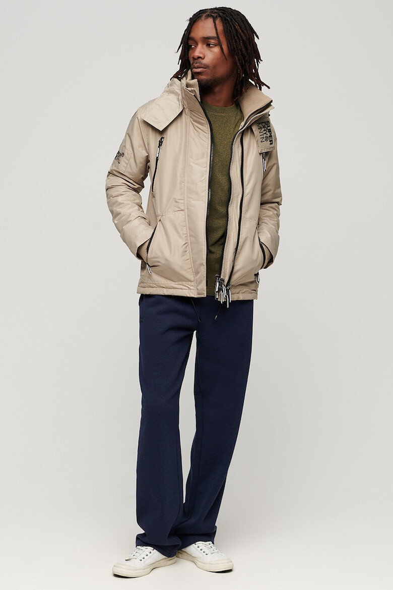 SUPERDRY Зимно яке Mountain Windcheater - Pepit.bg