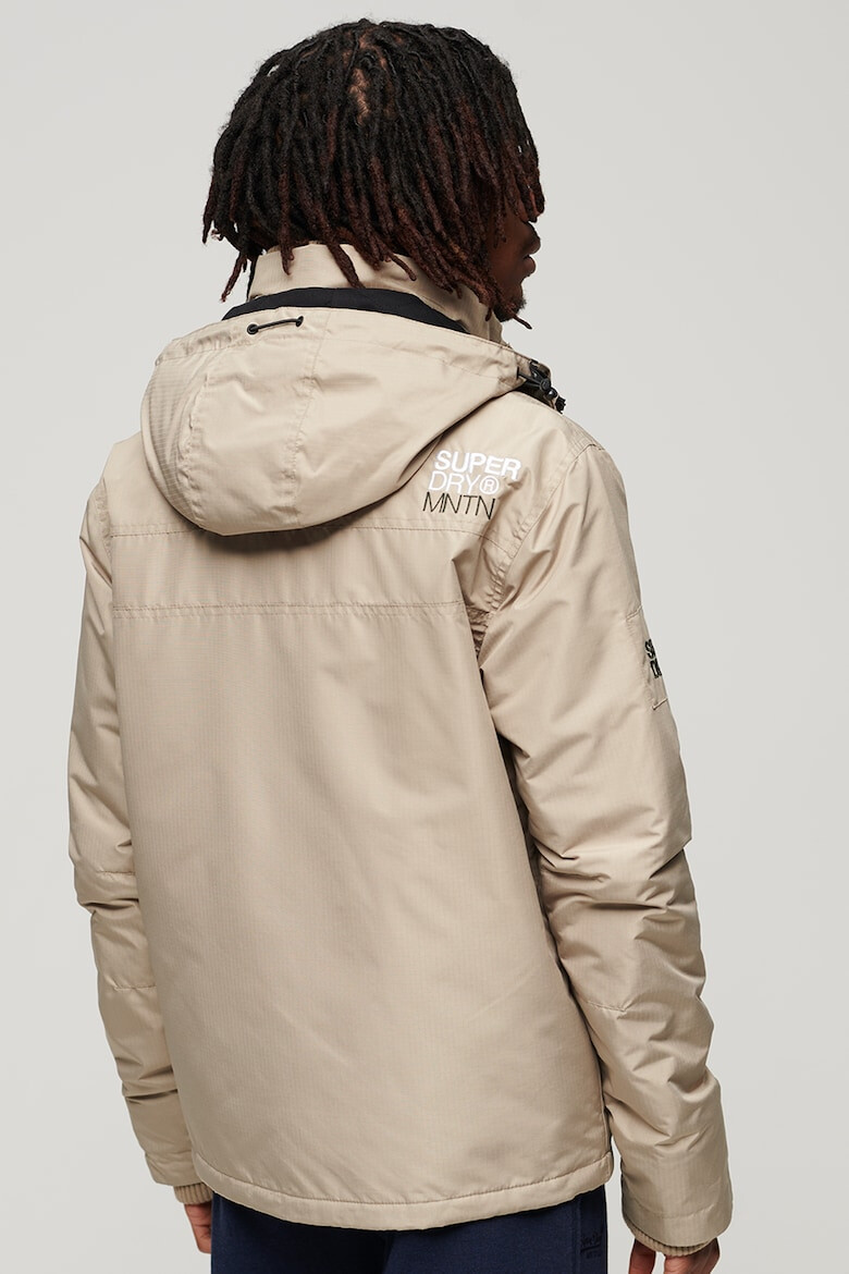SUPERDRY Зимно яке Mountain Windcheater - Pepit.bg