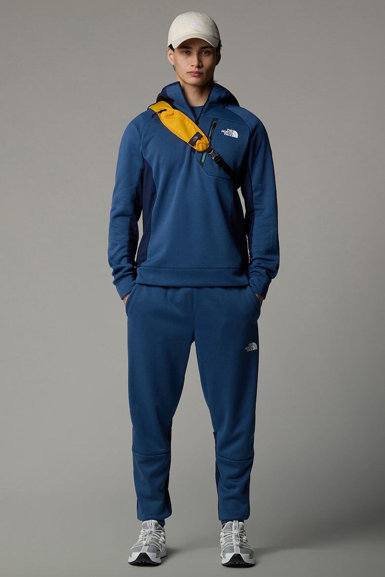 The North Face Тренировъчно худи Athletics с къс цип - Pepit.bg