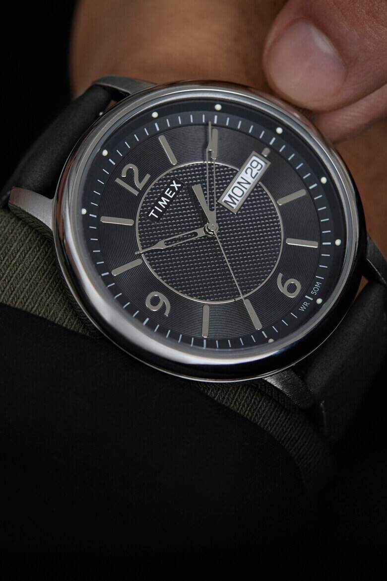 Timex Аналогов часовник с кожена каишка - Pepit.bg