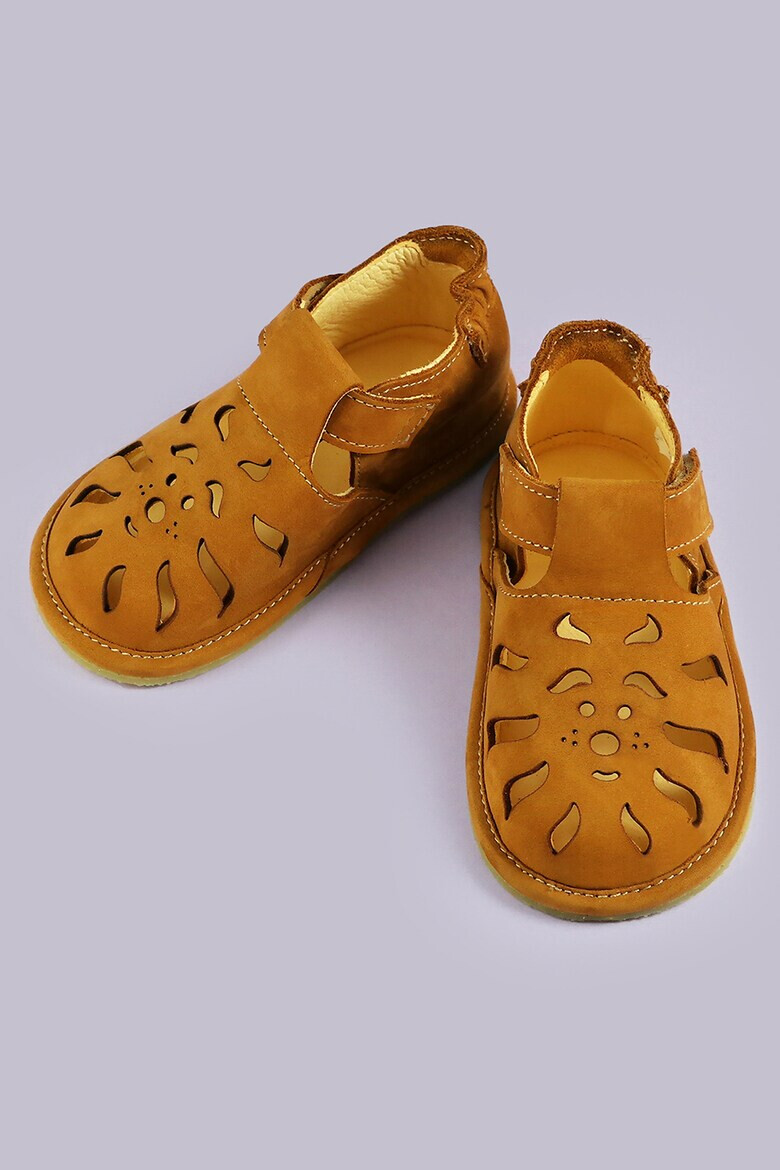 TINY TOES Кожени сандали с велкро - Pepit.bg