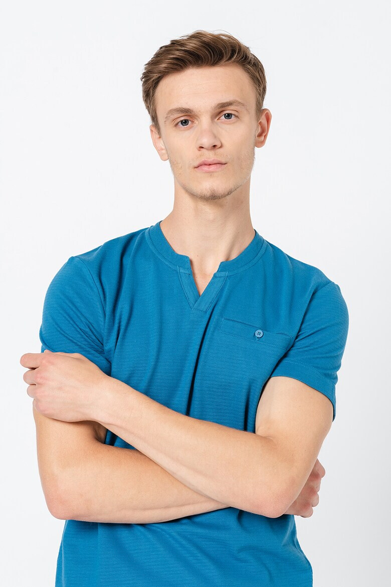 Tom Tailor Тениска с шпиц и релеф - Pepit.bg