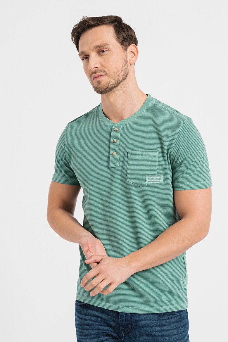 Tom Tailor Тениска тип Henley с джоб - Pepit.bg