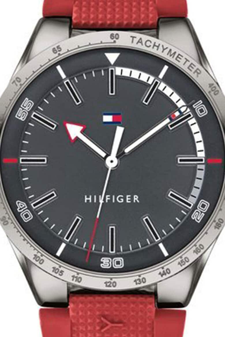 Tommy Hilfiger Часовник с релефна силиконова каишка - Pepit.bg