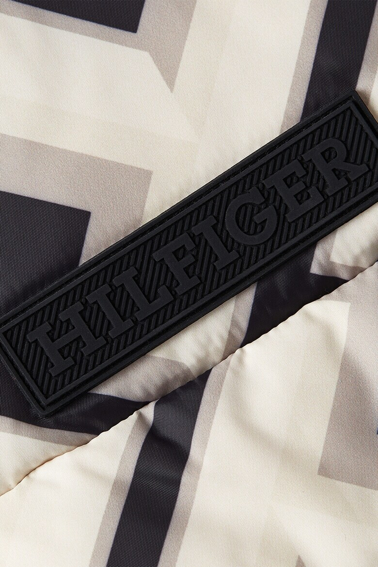 Tommy Hilfiger Капитониран елек с принт - Pepit.bg