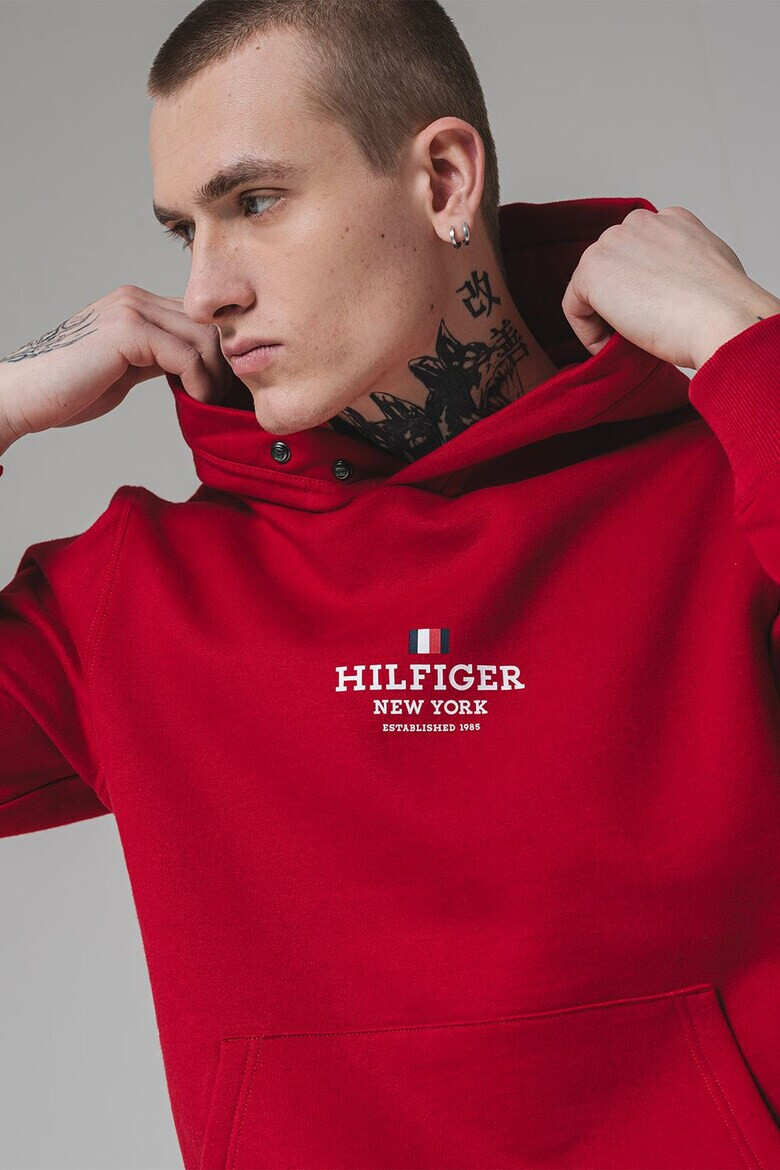 Tommy Hilfiger Худи с джоб кенгуру и лого - Pepit.bg