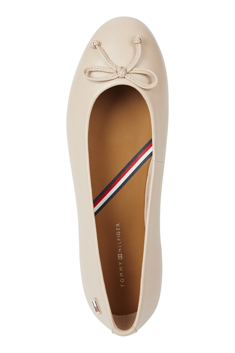 Tommy Hilfiger Кожени чехли с овален връх - Pepit.bg