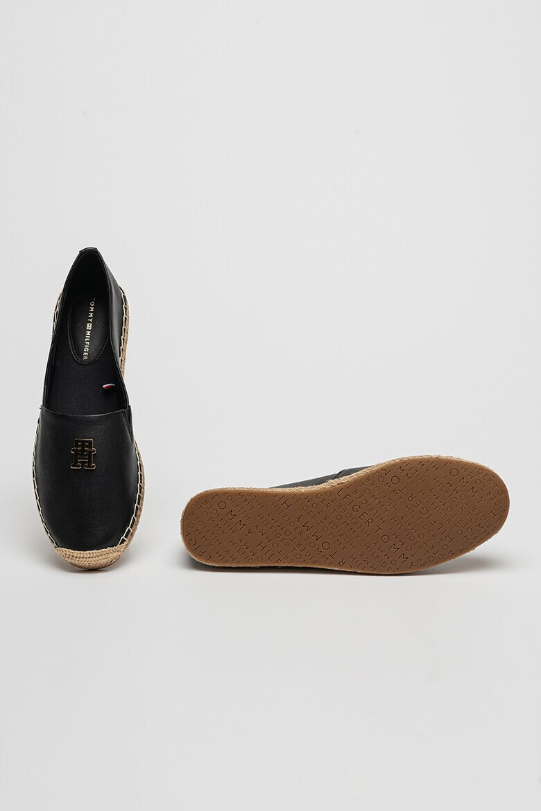 Tommy Hilfiger Кожени мокасини с лого - Pepit.bg