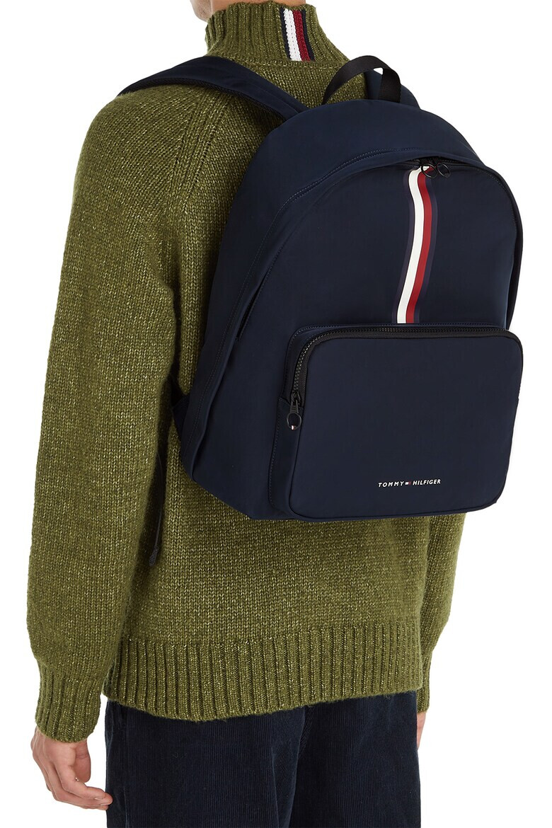 Tommy Hilfiger Раница с лого - 16 л - Pepit.bg