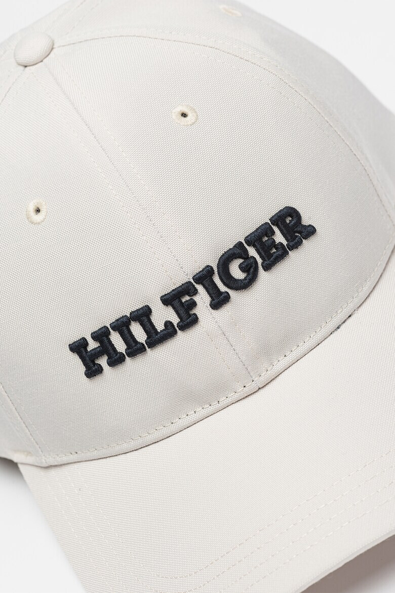 Tommy Hilfiger Шапка Monotype с капса - Pepit.bg