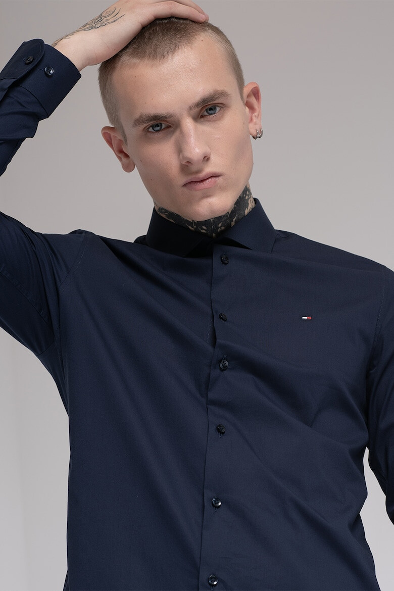 Tommy Hilfiger Слим риза с памук - Ултрамарин синьо - Pepit.bg