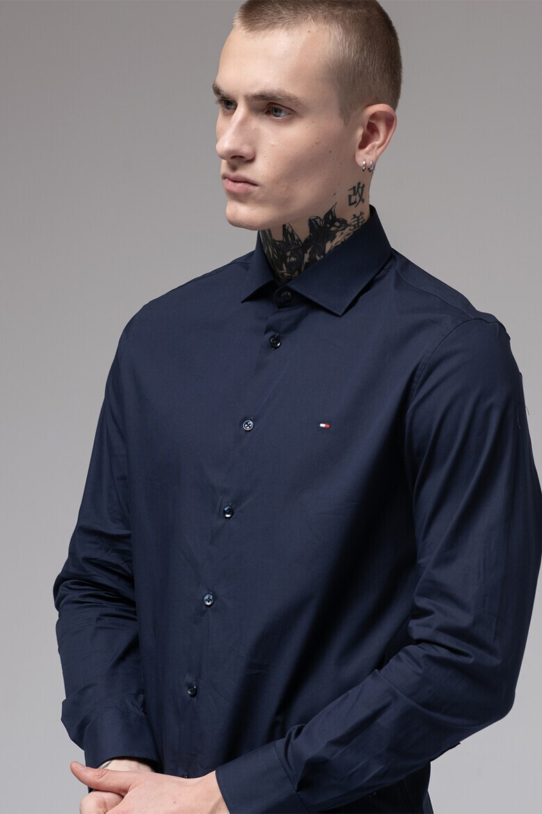 Tommy Hilfiger Слим риза с памук - Ултрамарин синьо - Pepit.bg