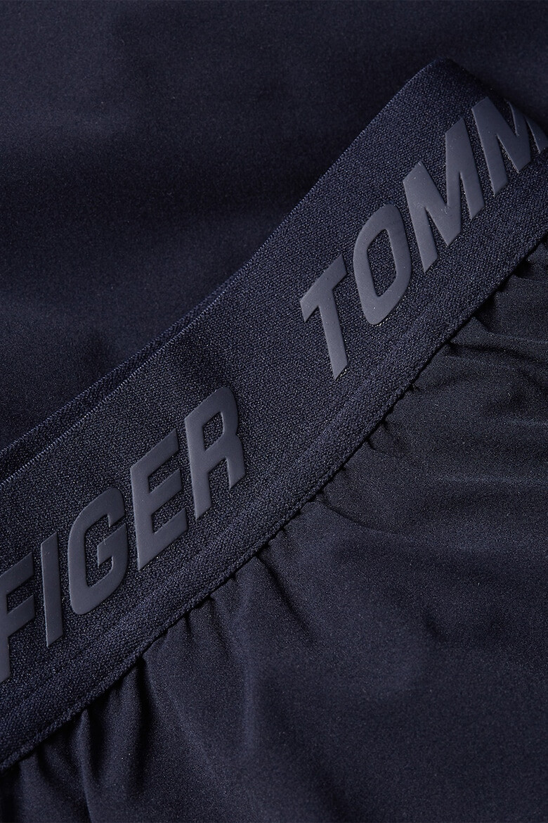 Tommy Hilfiger Тренировъчни шорти с лого и дизайн 2 в 1 - Pepit.bg