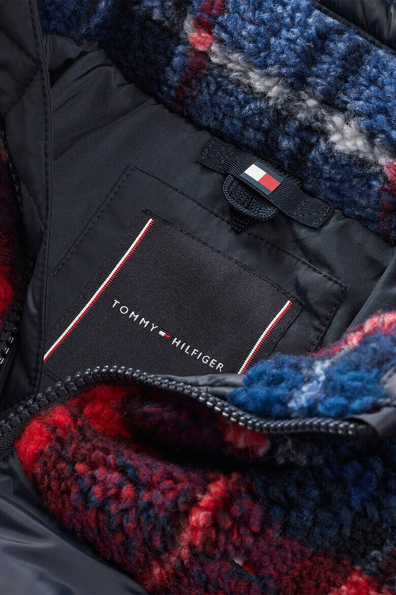 Tommy Hilfiger Зимно яке с карирани панели - Pepit.bg