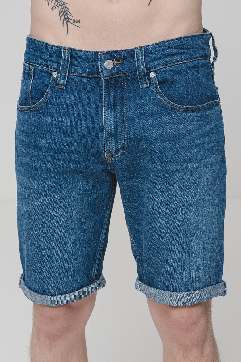 Tommy Jeans Бермуди Ronnie от деним - Pepit.bg