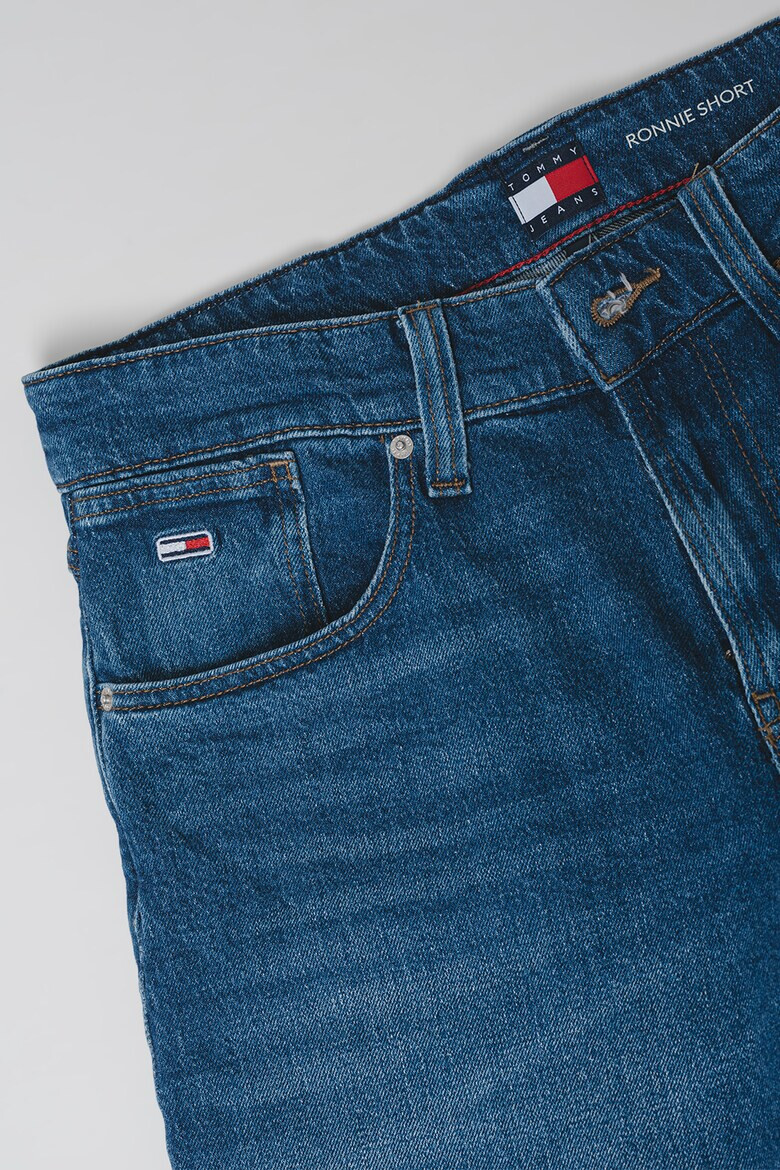 Tommy Jeans Бермуди Ronnie от деним - Pepit.bg