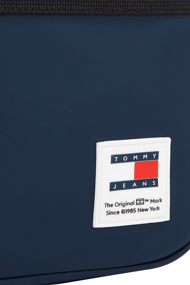 Tommy Jeans Чанта през рамо Essential Daily - Pepit.bg