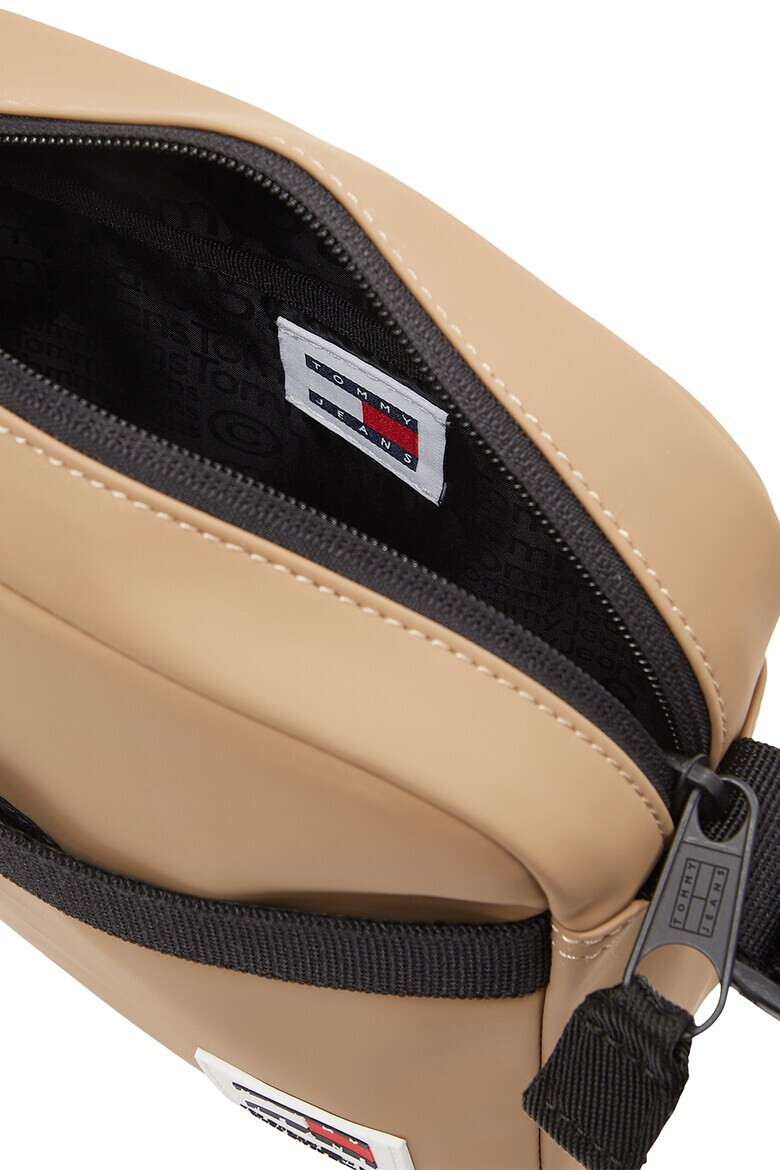 Tommy Jeans Чанта през рамо Essential Daily - Pepit.bg