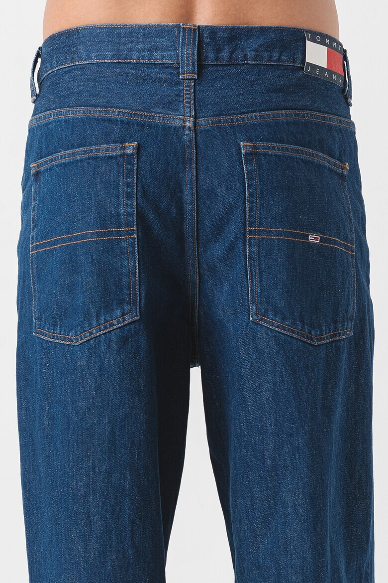 Tommy Jeans Дънки Aiden със средна талия - Pepit.bg