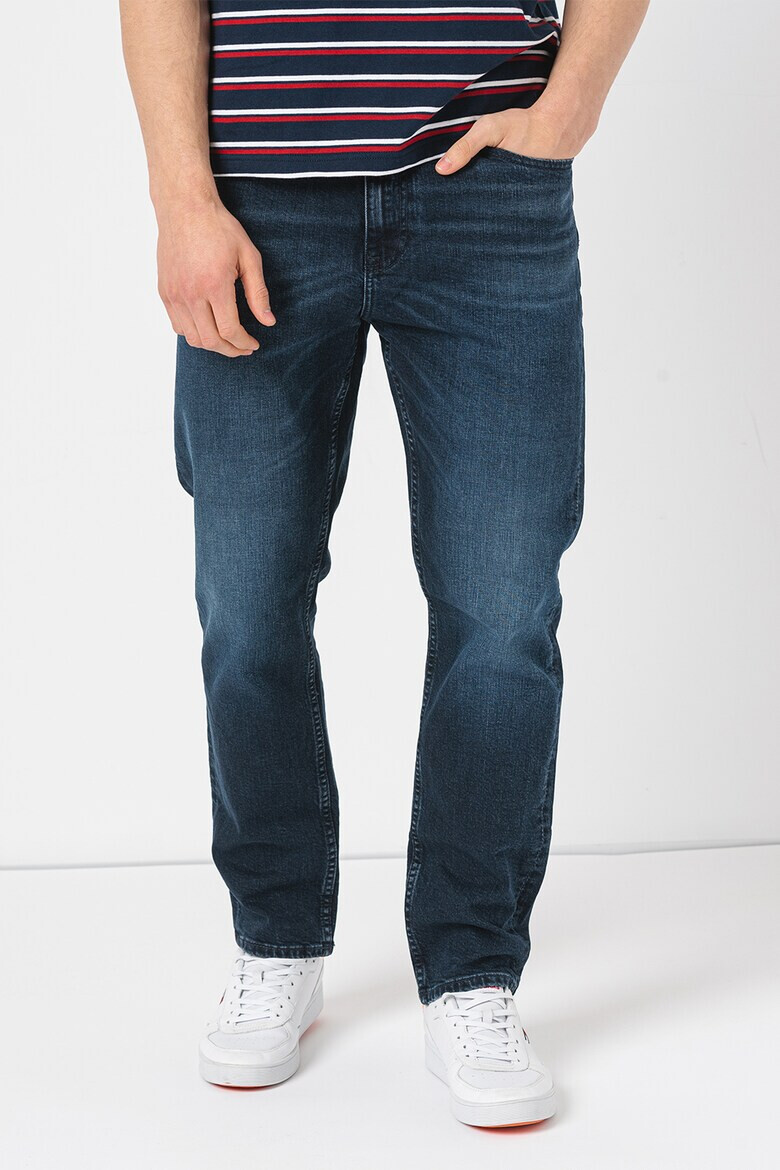 Tommy Jeans Дънки Dad със стандартна кройка - Pepit.bg