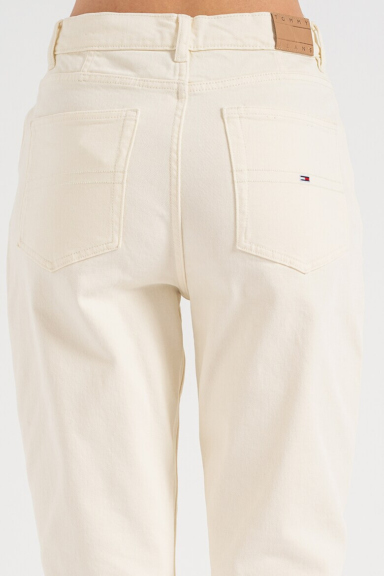 Tommy Jeans Дънки Mom над глезена - Pepit.bg