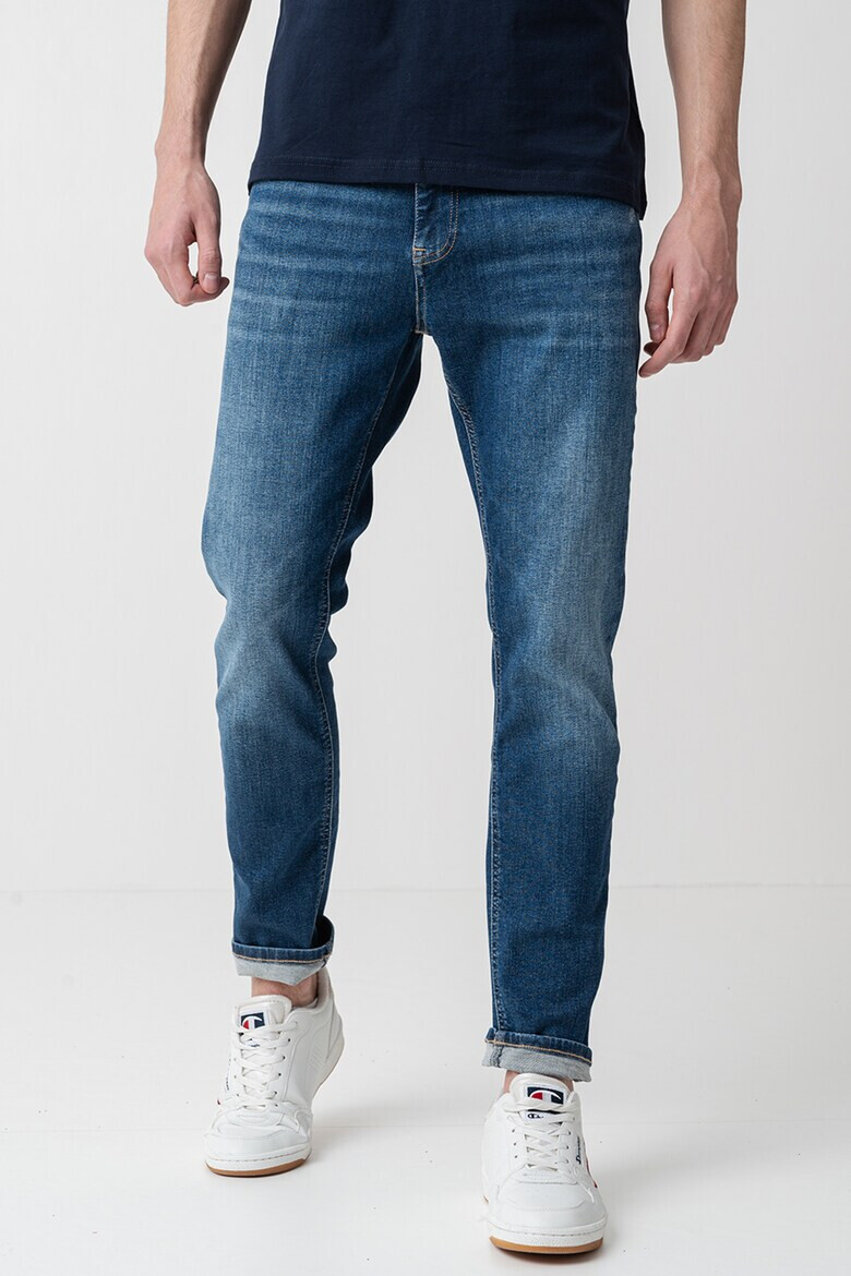 Tommy Jeans Дънки с бродирано лого - Pepit.bg