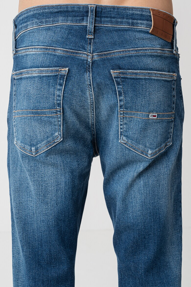 Tommy Jeans Дънки с бродирано лого - Pepit.bg