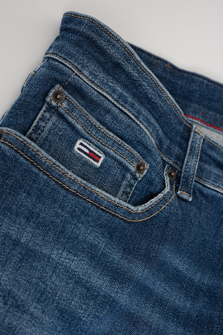 Tommy Jeans Дънки с бродирано лого - Pepit.bg