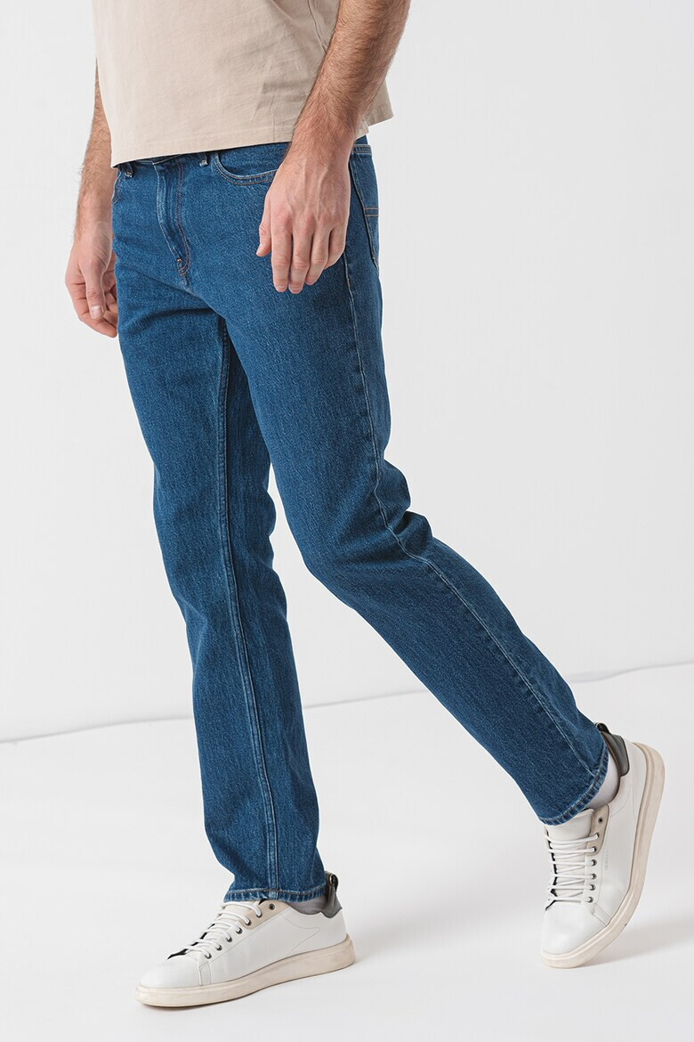 Tommy Jeans Дънки със средна талия - Pepit.bg