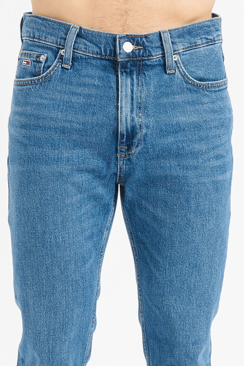 Tommy Jeans Дънки със стеснен крачол - Pepit.bg