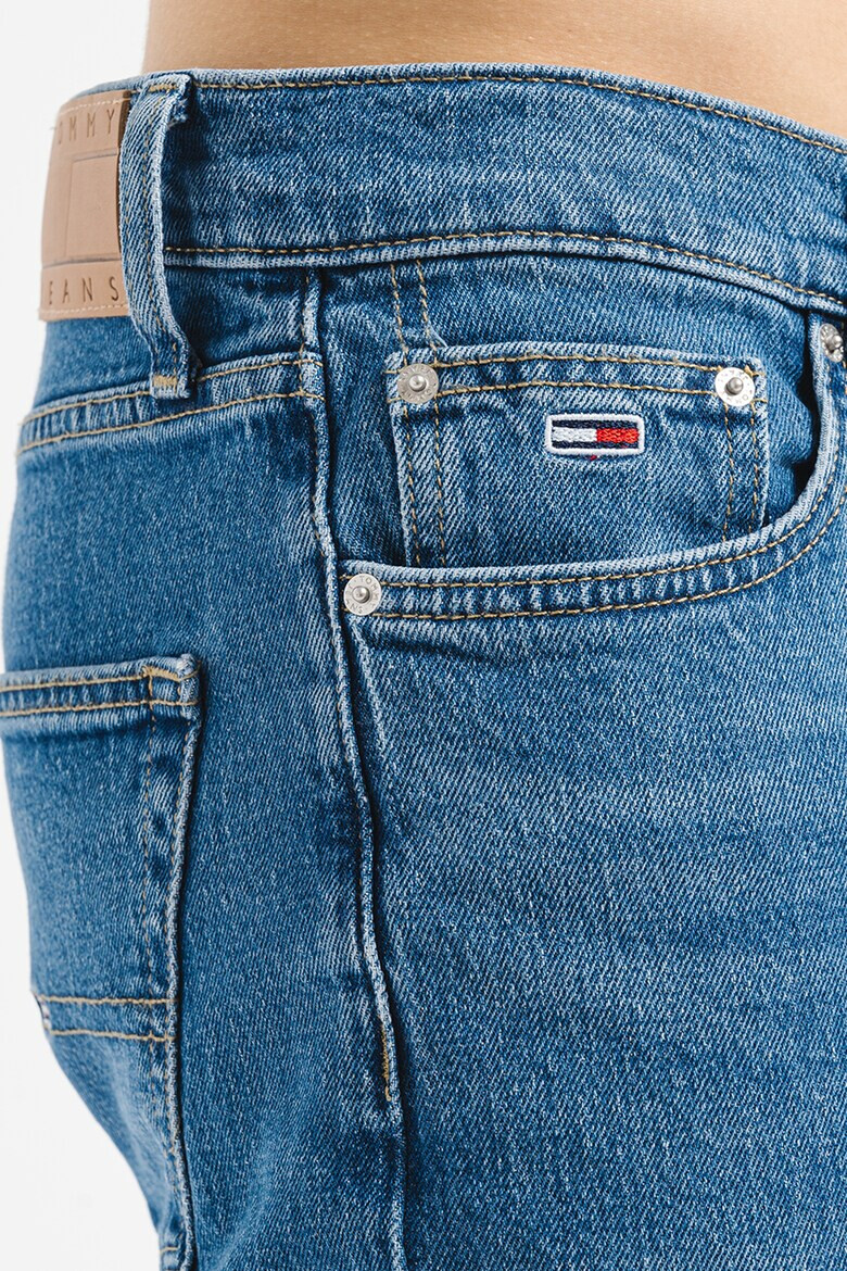 Tommy Jeans Дънки със стеснен крачол - Pepit.bg